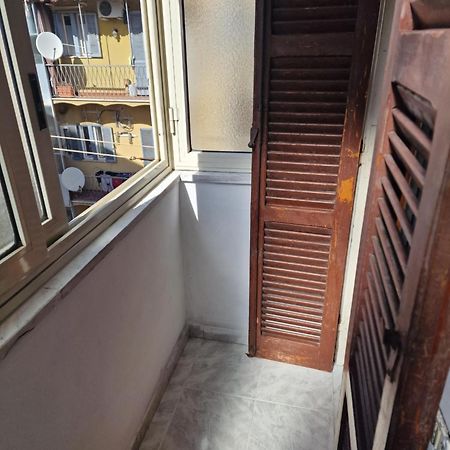 Appartamento-Castro Pretorio Rom Exteriör bild