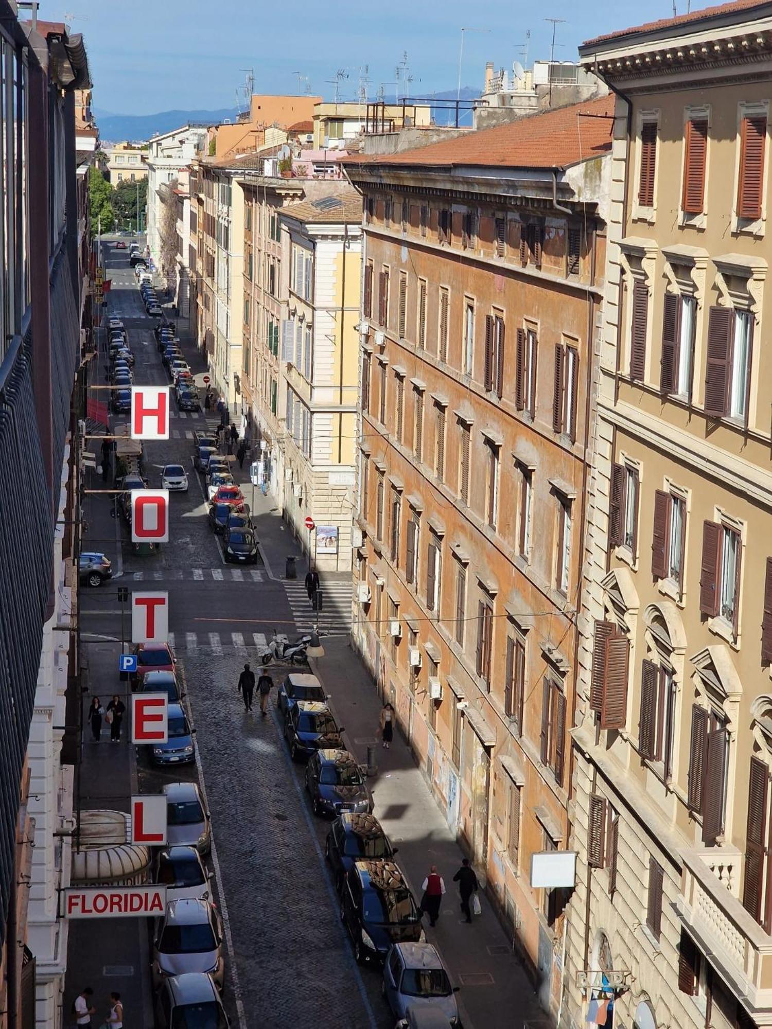 Appartamento-Castro Pretorio Rom Exteriör bild